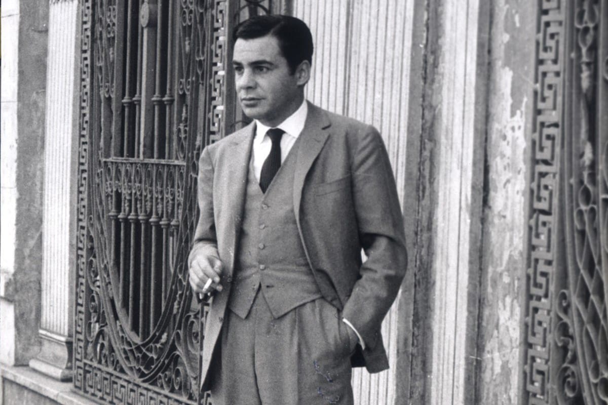 Héctor A. Murena (1923-1975) fue poeta, ensayista, novelista y dramaturgo; con Sebreli se conocieron cuando eran veinteañeros