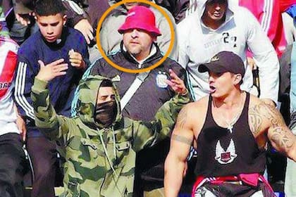 Héctor "Caverna" Godoy, el jefe de la barra brava de River