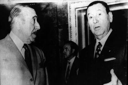 Héctor Cámpora y Juan Perón
