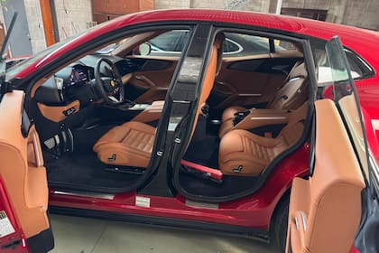 Héctor Laca, el empresario del sector agropecuario que se compró la primera Ferrari Purosangue Rosso Portofino del país