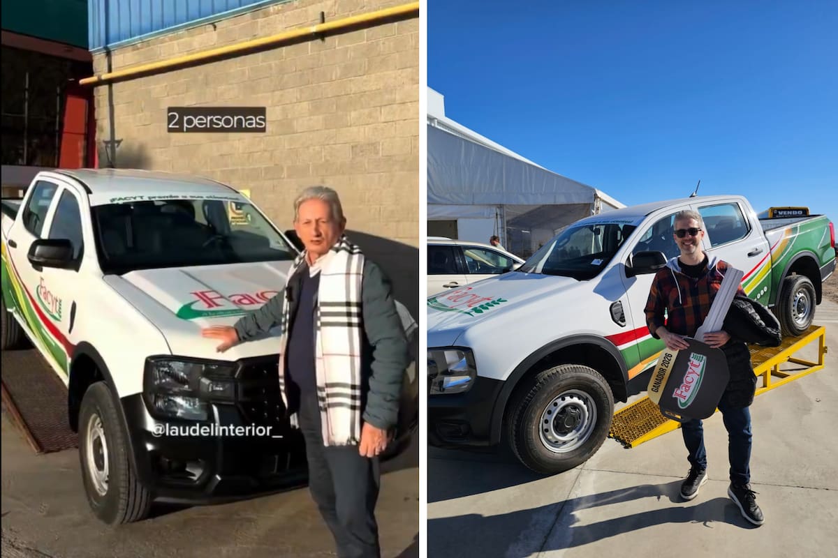 Héctor Laca, fundador y presidente de Facyt con Leoncio Alvarez, el ganador de la camioneta