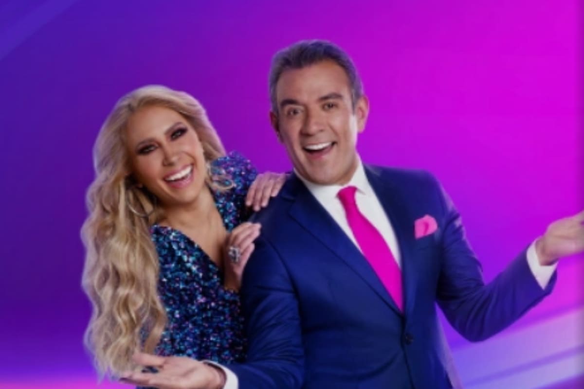 Héctor Sandarti y Jimena Gallego eran los conductores principales de La casa de los famosos