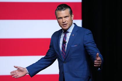 Hegseth declara fin de liderazgo "políticamente correcto" en ejército de EEUU