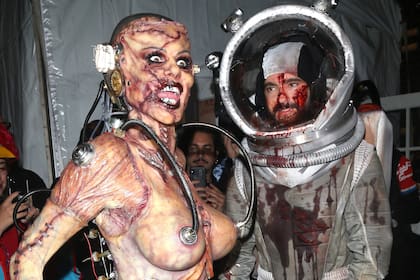 Heidi Klum y su novio Tom Kaulitz en Halloween 2019