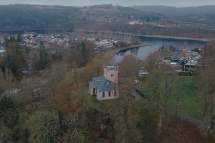 Heinrich XIII, descendiente de una familia noble alemana de 700 años de antigüedad, era el presunto cabecilla de un complot terrorista de extrema derecha para derrocar al gobierno; en la imagen se ve una de sus propiedades