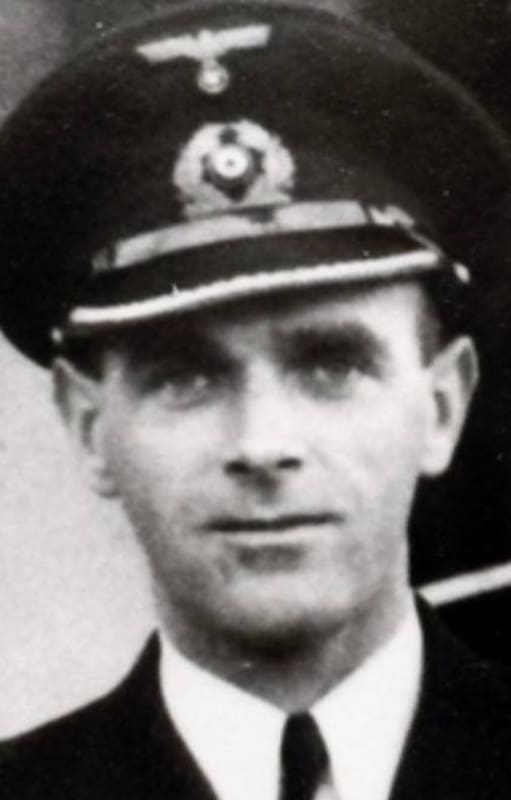 Heinz Scheringer en 1939 luego de haber sido condecorado con la Cruz de Hierro de 2da Clase