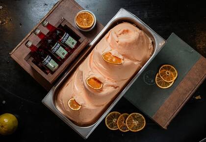 Helado de Campari con Naranja es uno de los gustos originales que ofrece Alchemy