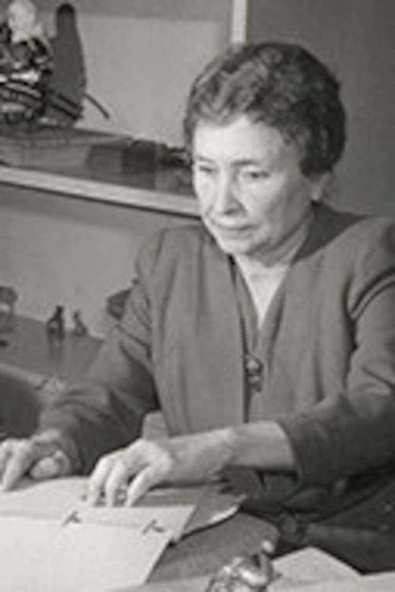 Helen Keller dedicó su vida a la lucha por los derechos de las personas con discapacidad