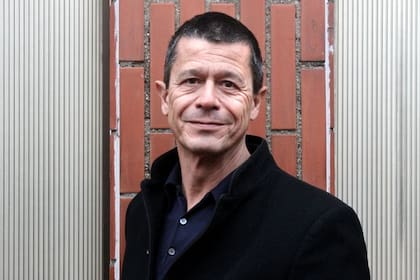 Hélène Devynck lamenta que "Yoga" se sirva de "una voluntaria ambigüedad en la frontera entre ficción y mentiras"