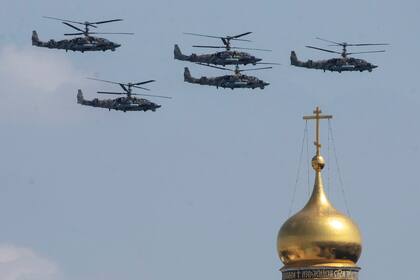 Putin organizó el desfile anual por la victoria en la Segunda Guerra la semana pasada, un día antes del referéndum, en un alarde de nacionalismo