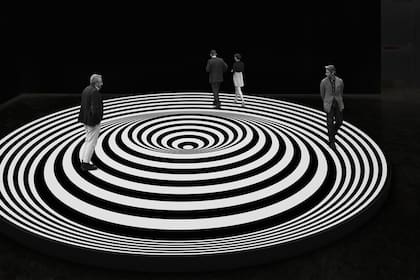 Hélio Oiticica. Relevo espacial 3, escultura en madera creada por el artista brasileño en 1959, integra The Illusive Eye