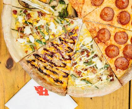 Hells Pizza y sus curiosas porciones