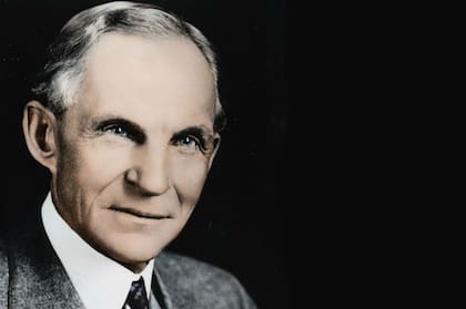 Henry Ford revolucionó la industrial del automóvil gracias a la introducción de la producción masiva (Archivo)