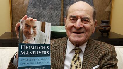 Henry Heimlich inventó la maniobra que lleva su nombre