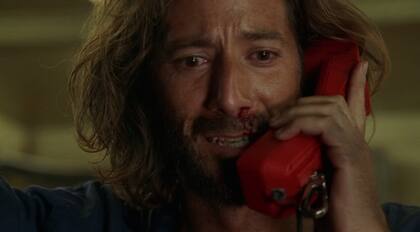 Henry Ian Cusick como Desmond