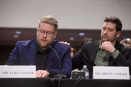 Hermanos de Renee Good, que fue asesinada por agente de inmigración, piden medidas en el Congreso