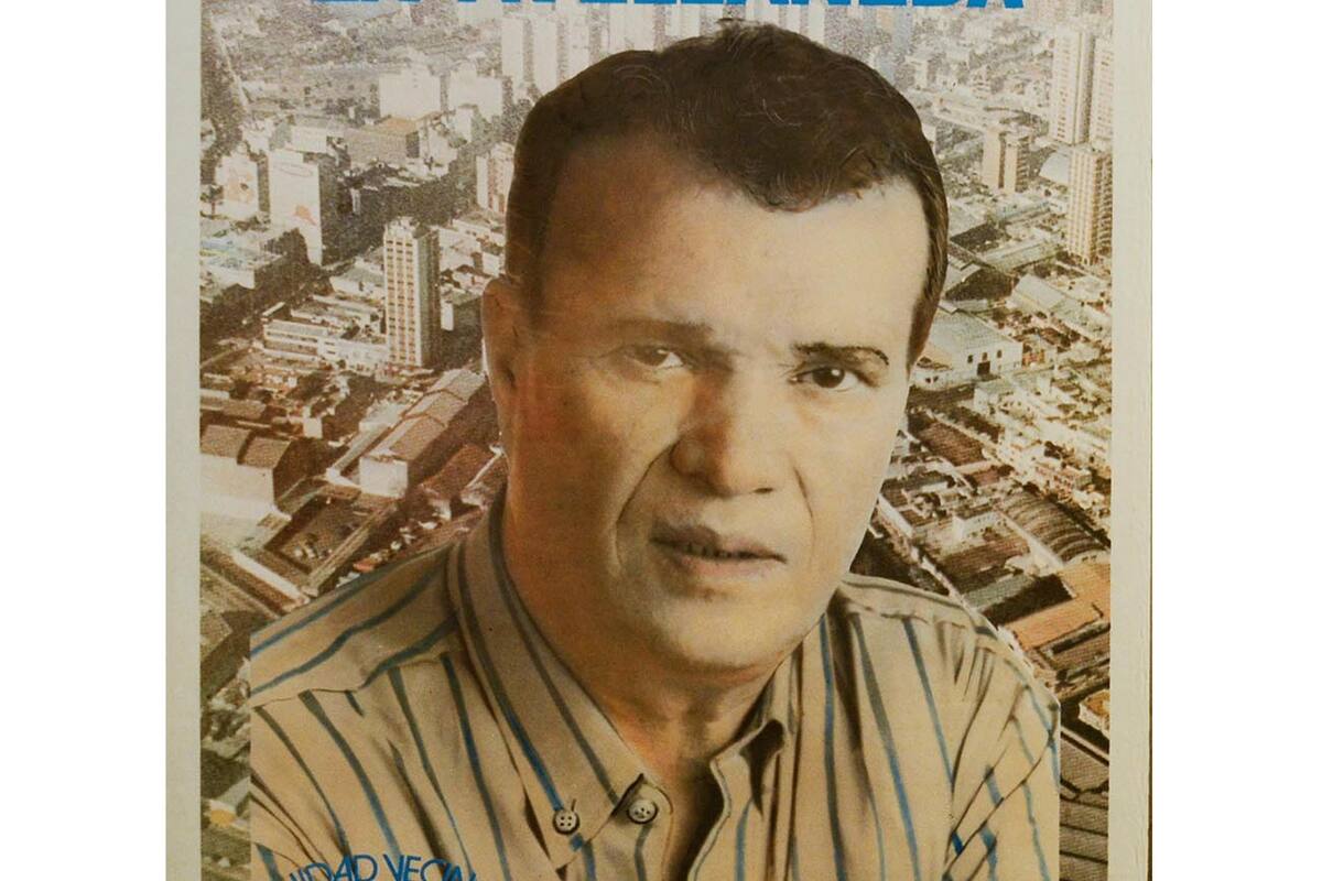 Herminio en Avellaneda c. 1991-95 Impreso a color con cara del candidato en el centro. Se lee: "Herminio en Avellaneda. Herminio Iglesias 1991- Intendente- 1995". Agregada en fibra se lee una dirección "Mitre 820".