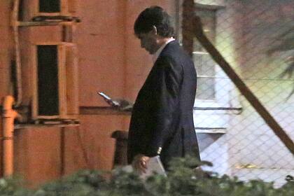 Hernán Lacunza entrando a los estudios de eltrece