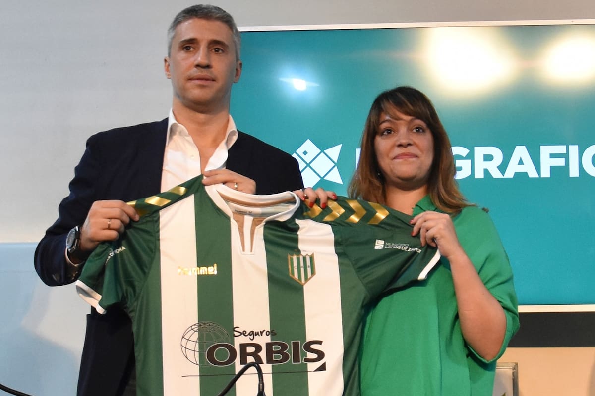 Hernán Crespo es presentado como nuevo entrenador de Banfield