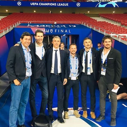 Hernán Crespo y hasta el Patrón Bermúdez parecen petisos al lado de Miguel Simón, en la antesala de la final de Champions League 2019.