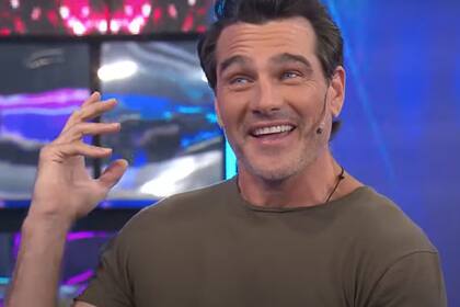 Hernán Drago sorprendió con un alegre baile navideño