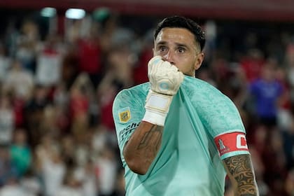 Hernán Galíndez, capitán de Huracán y arquero de Ecuador