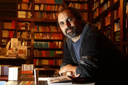 El periodista y escritor Hernán Iglesias Illa participó como "co-colaborador" en la redacción de "Primer tiempo", el libro de Mauricio Macri