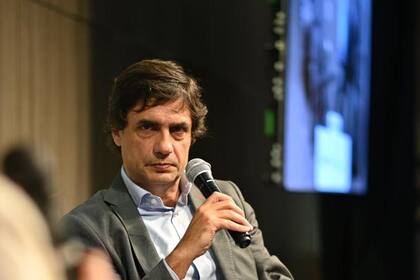 Hernán Lacunza disertó ante empresarios en la Bolsa de Comercio de Córdoba.