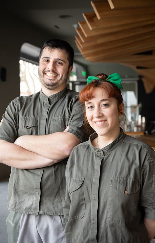 Hernán Sondereguer, creador de Raíx, y su mano derecha en la cocina, Cami Vilas.