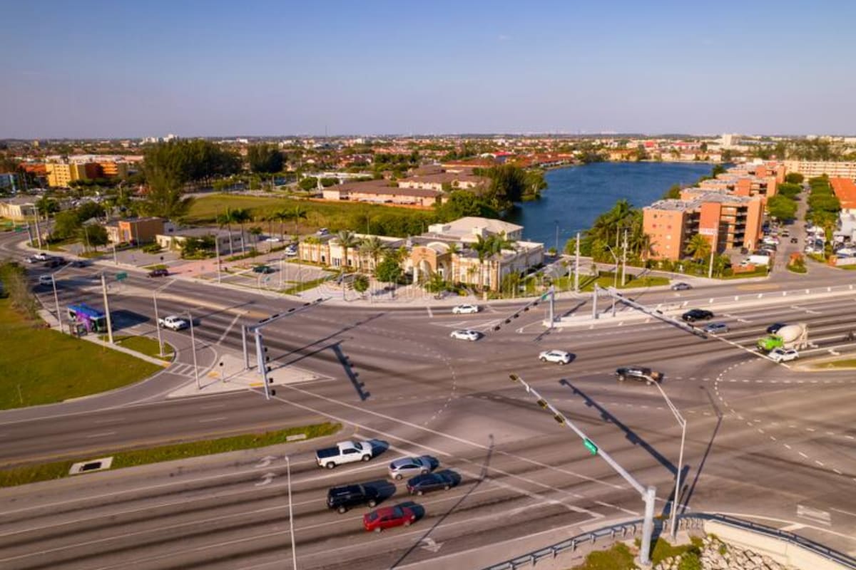 Hialeah, una ciudad de las ciudades del condado de Miami-Dade (Crédito: Dreamstime)