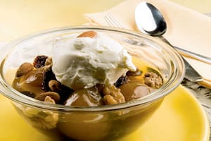 Higos en almíbar y frutas secas