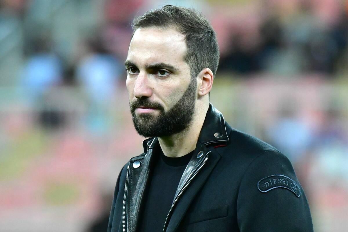 Higuaín: "No quería volver a vivir encerrado con mi mujer y mi hija"