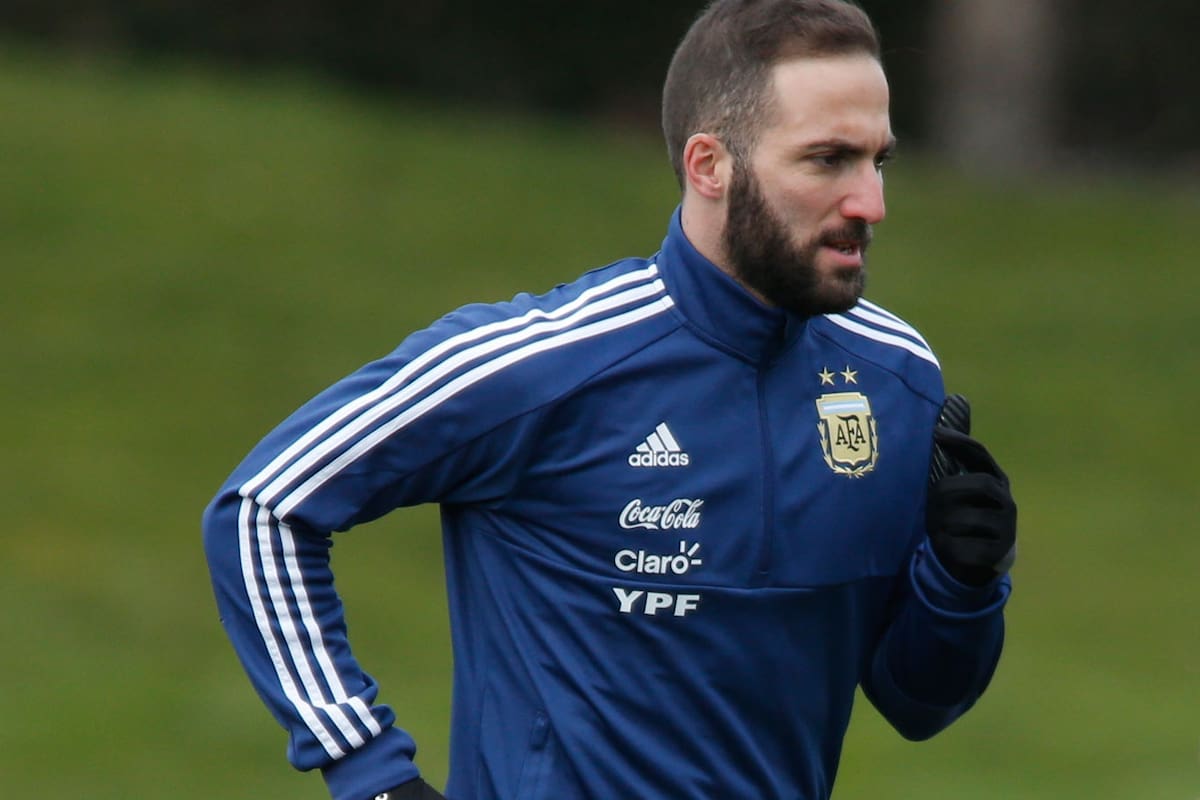 Higuaín habló del drama familiar que lo llevó a pensar en dejar el fútbol