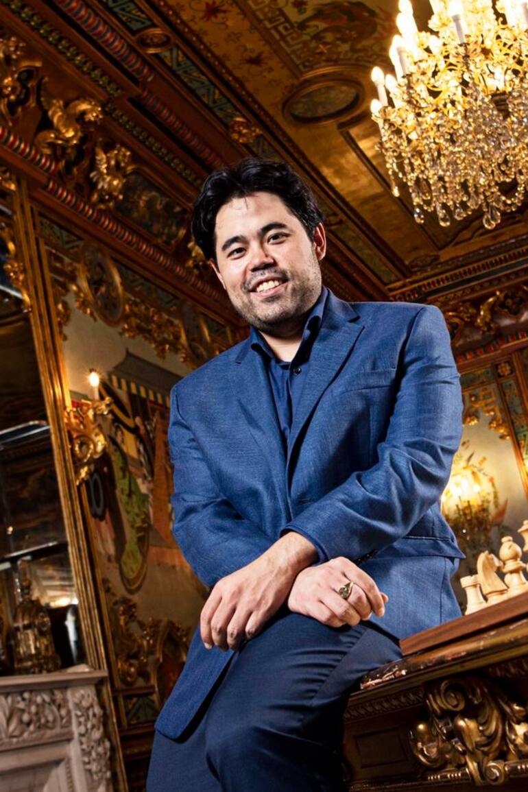 Hikaru Nakamura posa en el Palacio de Santoña de Madrid durante el Torneo de Candidatos (PHOTO CHESS)