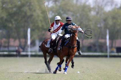 Hilario, el intermedio de los tres hermanos Ulloa, supera a Nero, como La Hache superó a La Irenita: sorpresivo 9 a 7 en el enfrentamiento inaugural en el Jockey.