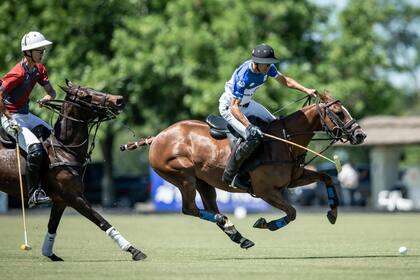Hilario Ulloa, hoy en Ellerstina, donde tuvo un gran debut e hizo 7 goles