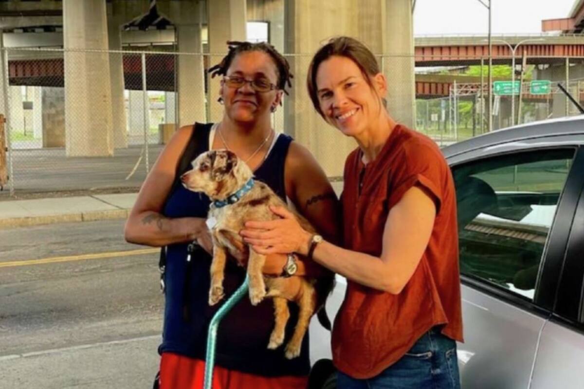 Hilary Swank encontró a la dueña del perro y se lo devolvió