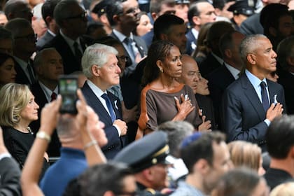 Hillary Clinton, Bill Clinton, Michelle Obama y Barack Obama, en el acto por el 11 de Septiembre en Nueva York