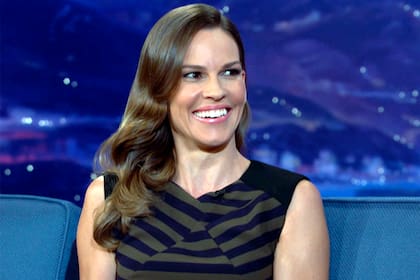 Hillary Swank reveló los motivos por los que decidió ser madre por primera vez a los 48 años