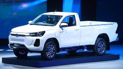 Hilux Revo BEV Concept.
