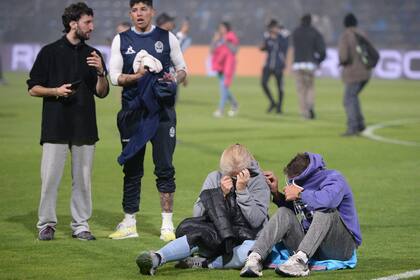 Hinchas afectados por los gases lacrimógenos