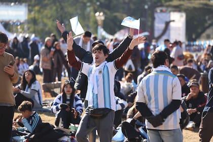 Hinchas alientan a la Selección