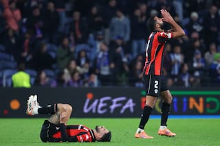 Hinchas de Niza agreden a jugadores tras sexta derrota consecutiva