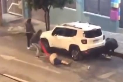 Hinchas de River fueron agredidos en Brasil.