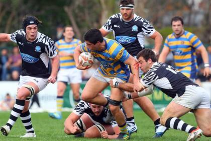 Hindú salió airoso de un compromiso de cuidado: venció a CASI en San Isidro y sigue en carrera por un lugar en las semifinales.