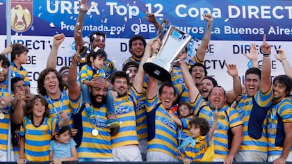 Hindú campeón, una imagen que se convirtió en costumbre en el rugby argentino