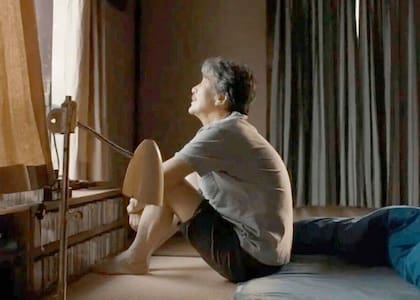 "Hirayama es la clase de persona que nota cómo la luz del sol atraviesa las ramas –dice Wenders–y que observa las pequeñas plantas que crecen a sus pies”.