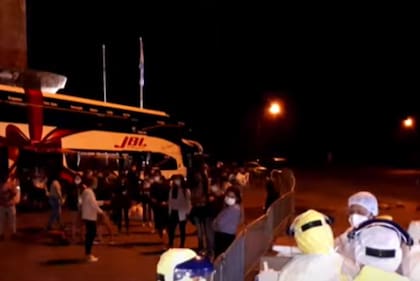 Hisoparon a los pasajeros varados en Uruguayana