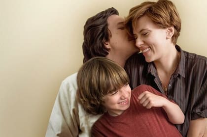 La trama de Historia de un matrimonio, en Netflix, cuenta el derrumbe de una pareja