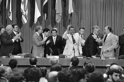 Historia del Canal de Panamá y por qué Trump no puede recuperarlo por su cuenta